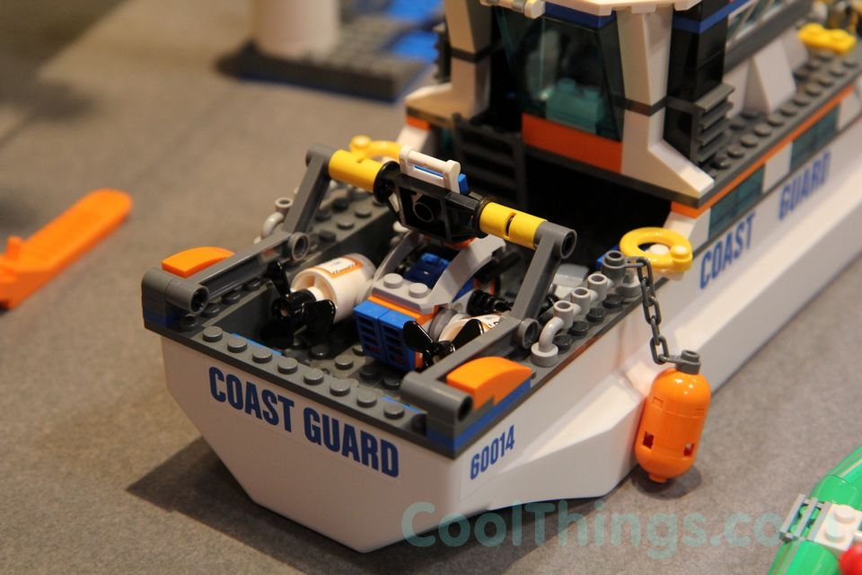 lego-coast-guard-patrol-60014-7