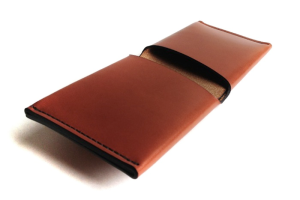 Uni-Fold Wallet Uses A Single Sheet Of Leather For Better Durability