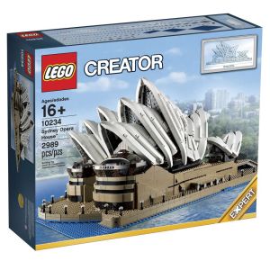 LEGO Sydney Opera House Set 10234 Pics