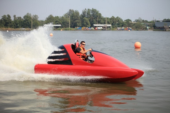 Wokart Brings Adrenaline Pumping Go-Kart Action To The Water.
