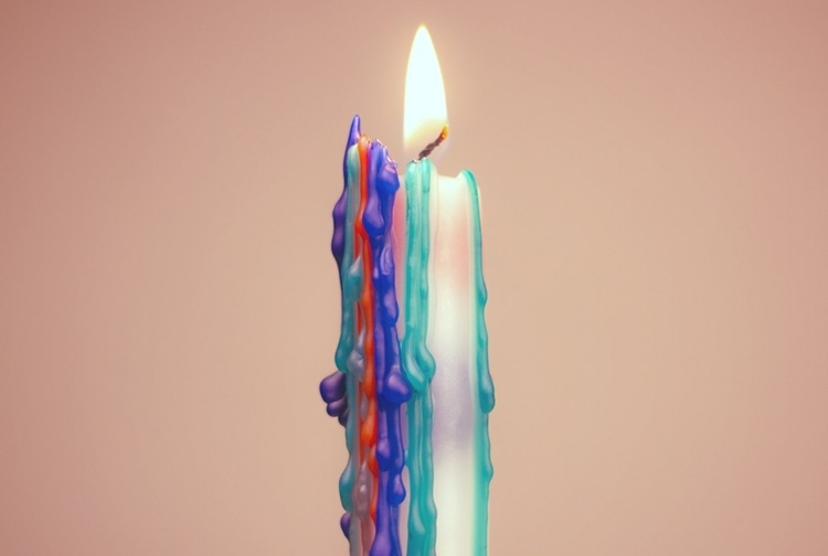 multicolored-drip-candles-1