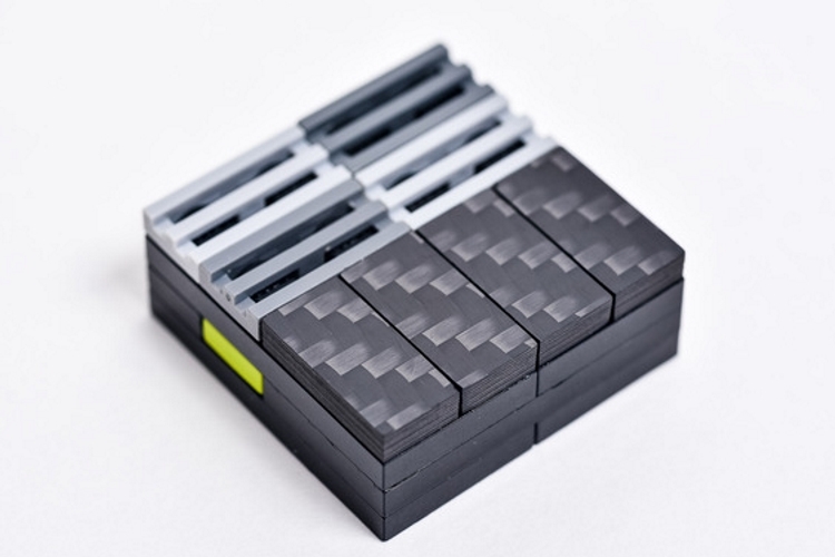 carbon-fiber-LEGO-tiles-1