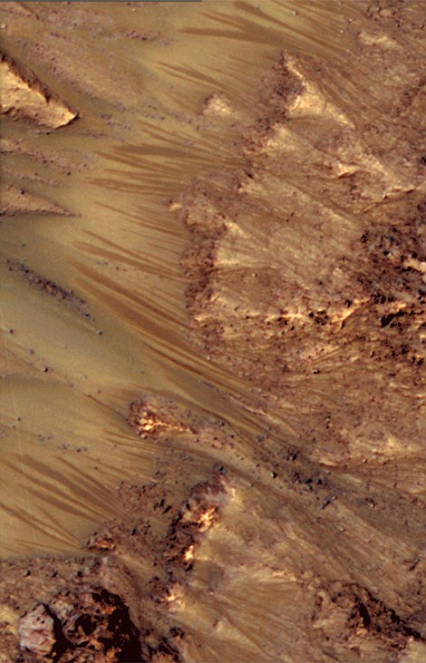 water-discovered-on-mars