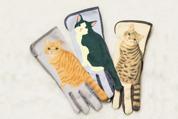 cat-tail-gloves-2