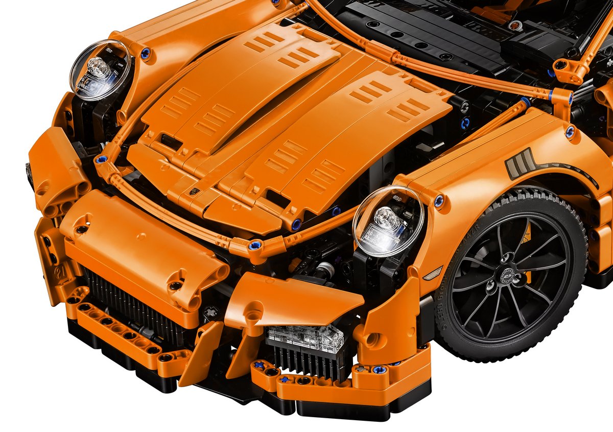 LEGO Technic Set 42056 Porsche 911 GT3 RS Front Grill, Hood and Headlights