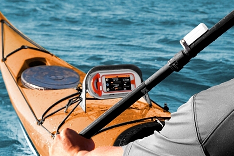 motionize-kayak-paddle-sensor-2
