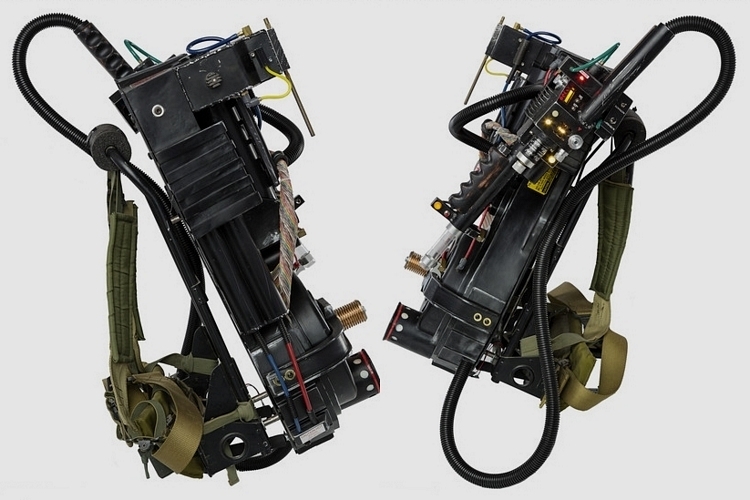 ghostbusters-proton-pack-kit-2