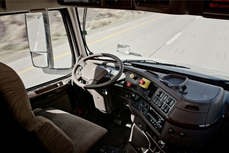 otto-self-driving-truck-2