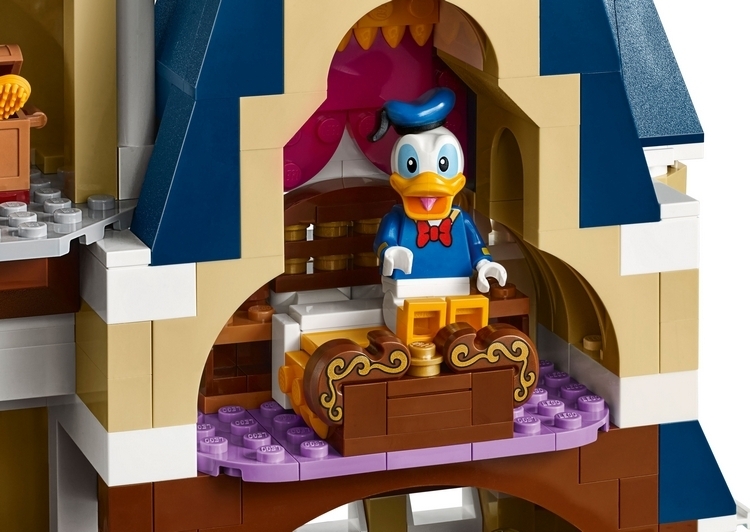 LEGO-disney-castle-3