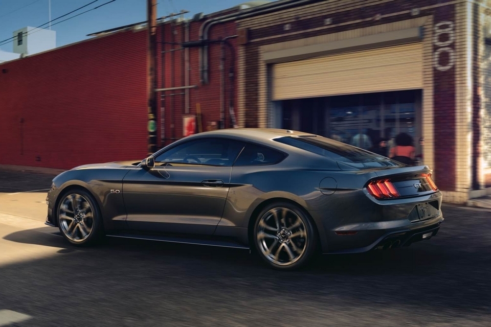 2018-ford-mustang-3