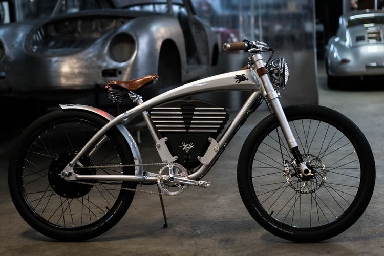 vintage-electric-emory-outlaw-tracker-1