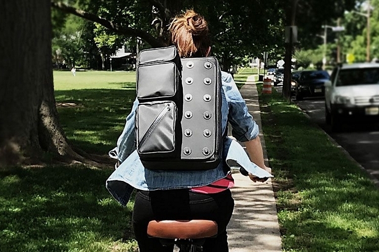 bloqbag-modular-backpack-system-3