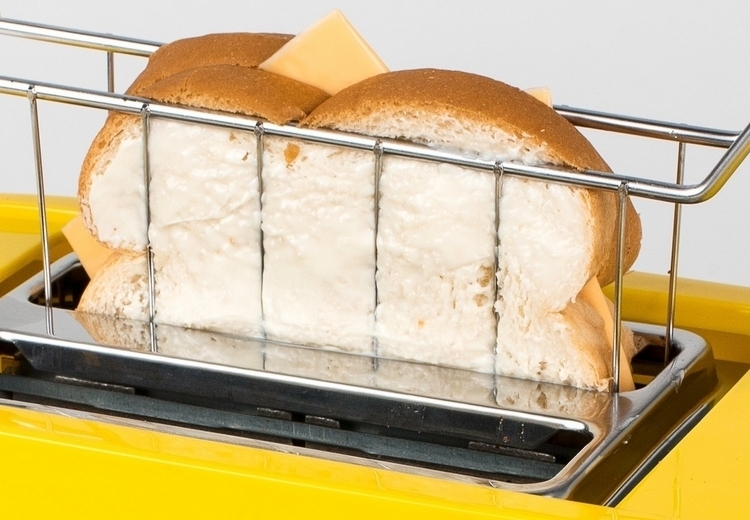 nostalgia-grilled-cheese-toaster-2