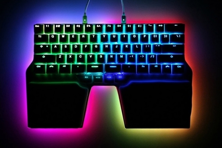 The Best Ergonomic Split Keyboards - Dygma