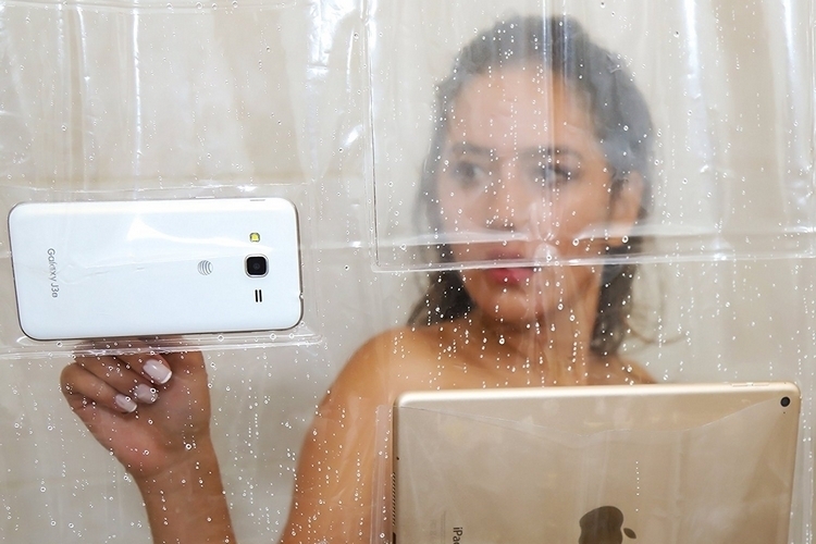 screenholder-shower-curtain-1