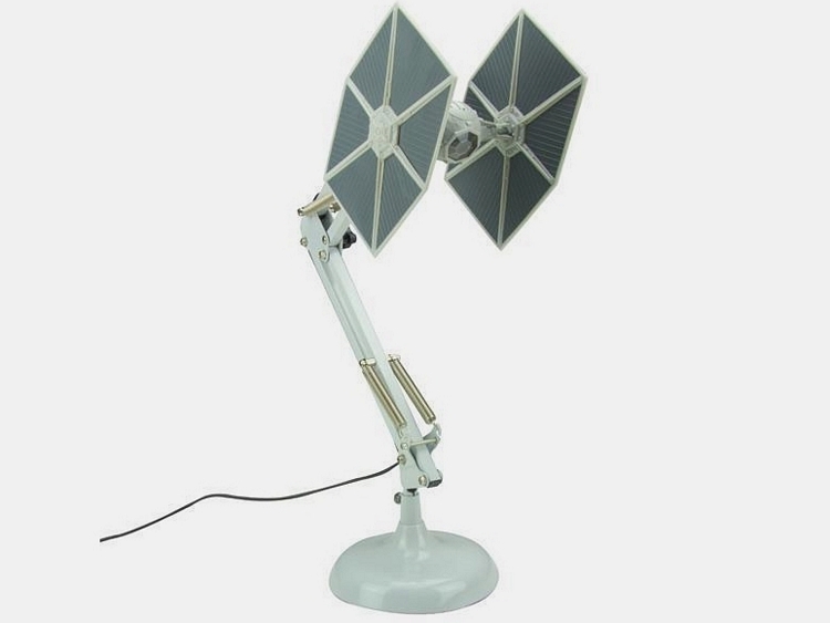 star-wars-tie-fighter-desk-lamp-0