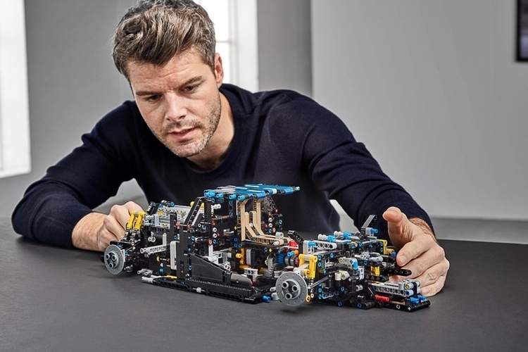 LEGO-technic-bugatti-chiron-4