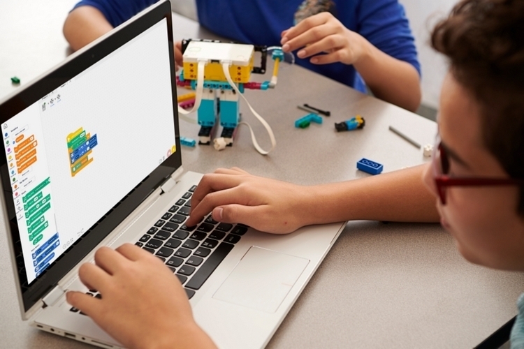 LEGO-education-spike-prime-set-3