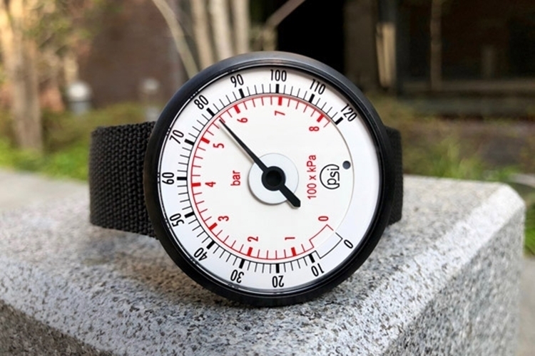 Vintage Heuer Game-Master Stainless Steel Stop Watch On Strap | Back In  Time International ...