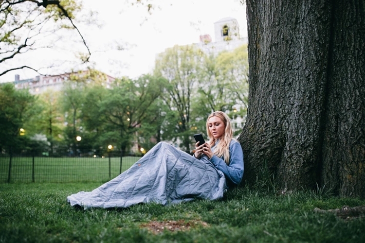 Layover Travel Blanket Spruce | Gravel