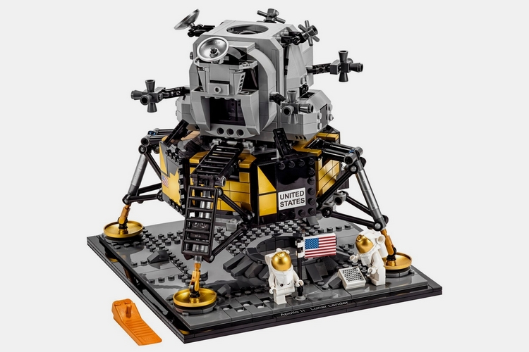 lego-nasa-apollo-11-lunar-lander-1