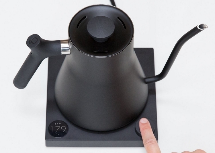 Fellow Stagg EKG Kettle Review: The Best Damn Kettle for the Coffee-Obsessed