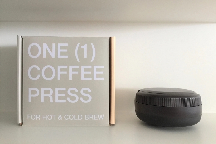 The FrankOne is a simple and portable coffee brewing gadget