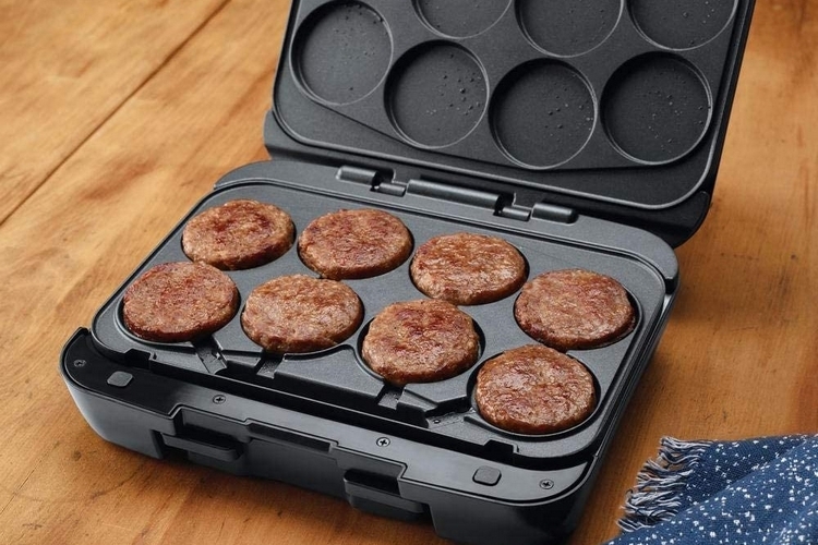 Johnson ville Sizzling Sausage Grill Review - Tailgating Challenge