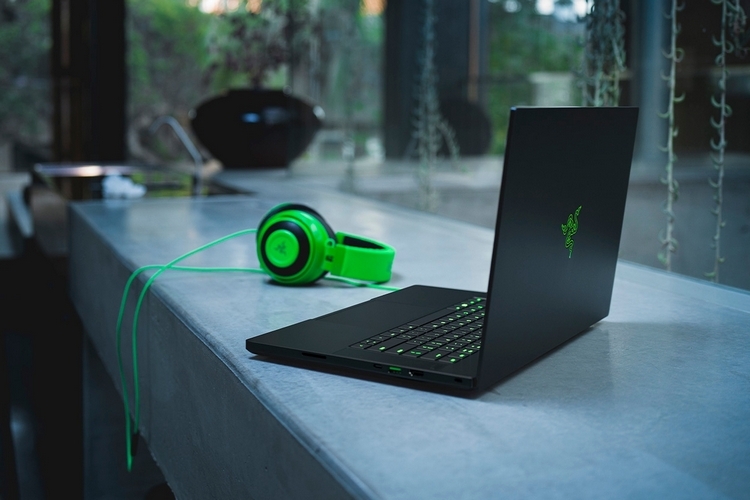 2020 Razer Blade 15 Advanced