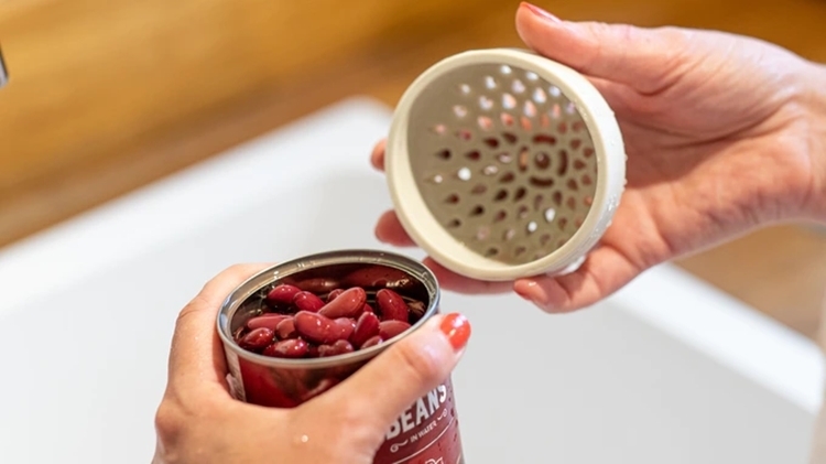 tiny colander