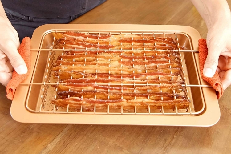 https://netdna.coolthings.com/wp-content/uploads/2021/08/cool-bacon-kitchen-products-05.jpg