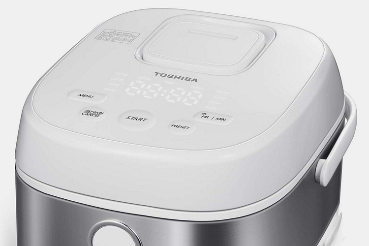 https://netdna.coolthings.com/wp-content/uploads/2021/08/toshiba-low-carb-rice-cooker-4.jpg