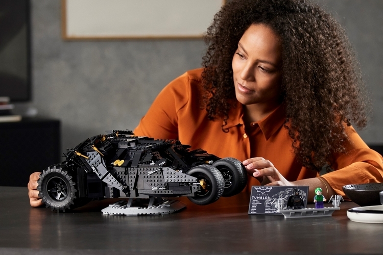 LEGO Bringing Back Its Batman Batmobile Tumbler