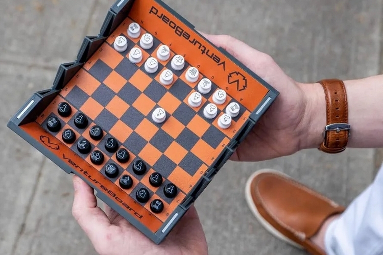  VENTUREBOARD 6 Inches Magnetic Unique Chess Set Board