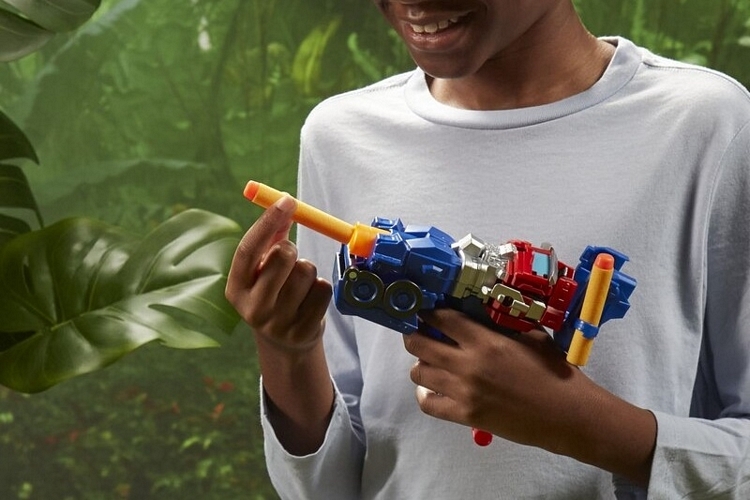 This Optimus Prime Toy Can Transform Into a Nerf Blaster - CNET