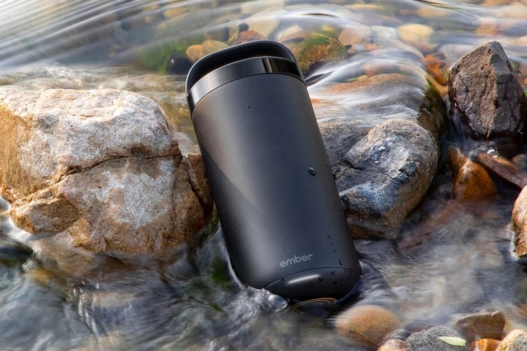 I tried Ember's self-heating travel mug on a walk and it's a game