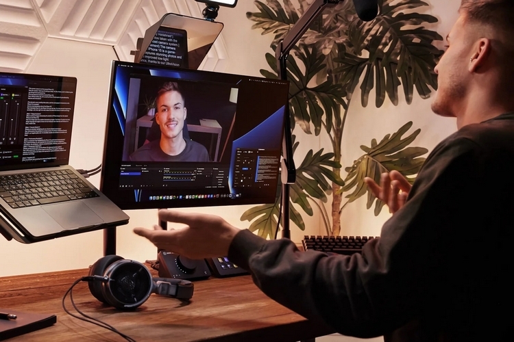 Do streamers NEED this Elgato Prompter? 
