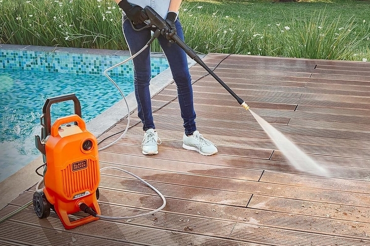 https://netdna.coolthings.com/wp-content/uploads/2023/10/the-best-electric-pressure-washers-02-black-decker-BEPW1850-electric-pressure-washer.jpg