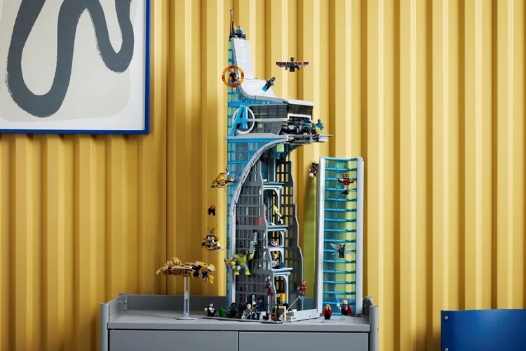 Lego avengers online headquarters