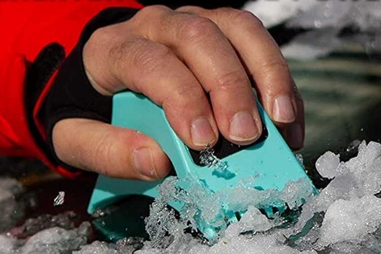 The Best Ice Scrapers to Keep in Your Car This Winter