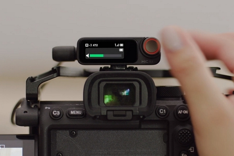 DJI Mic (1 TX + 1 RX) has an all-in-one design as well as a 15-hour battery  life » Gadget Flow