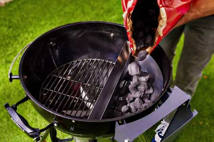 The Best Charcoal Grills for Your Backyard Cookouts